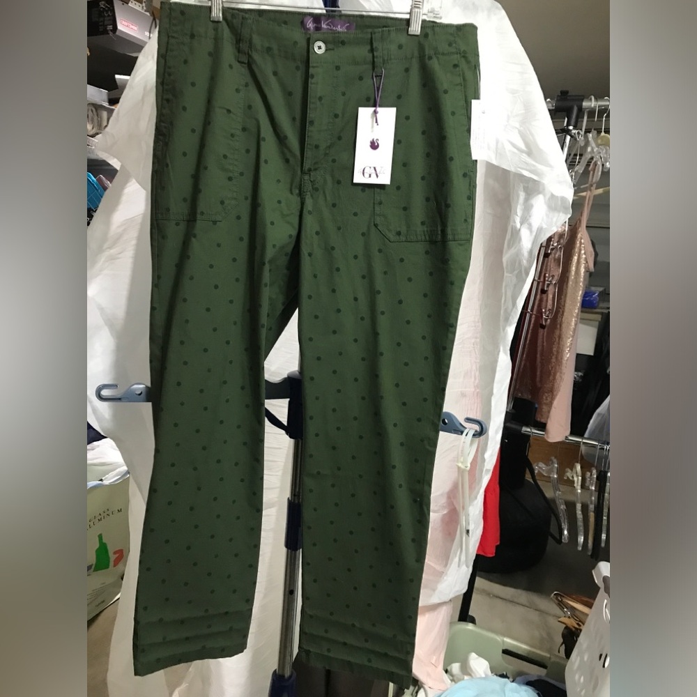New Womens cute green polka dot pants size 14 Gloria Vanderbilt